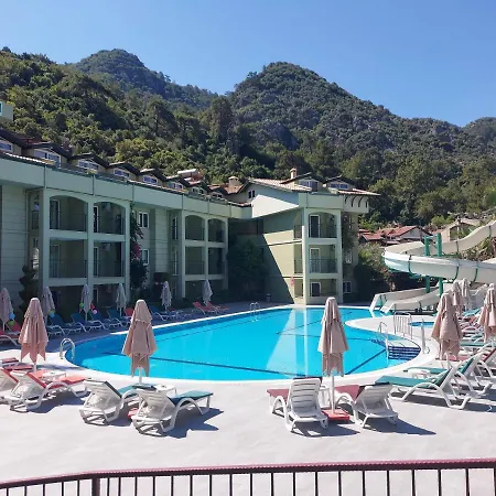 Lejlighedshotel Palm Garden İçmeler